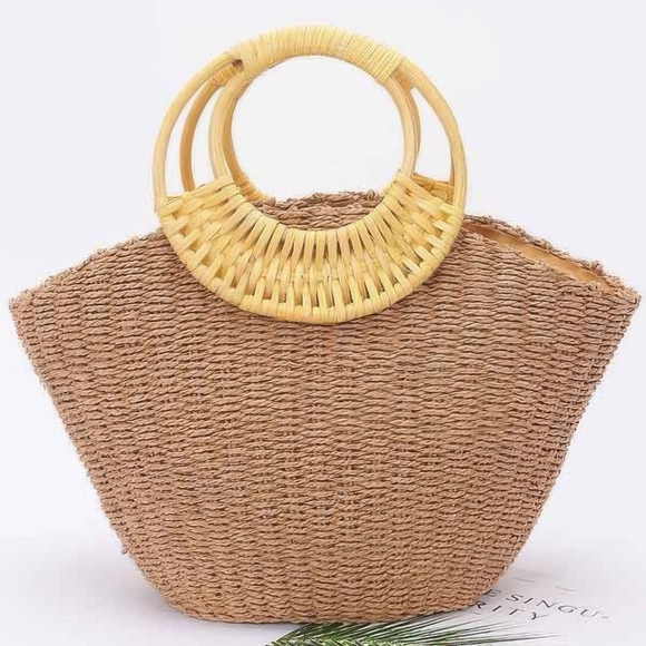 Handbags - Elegant Tan Woven Tote Bag